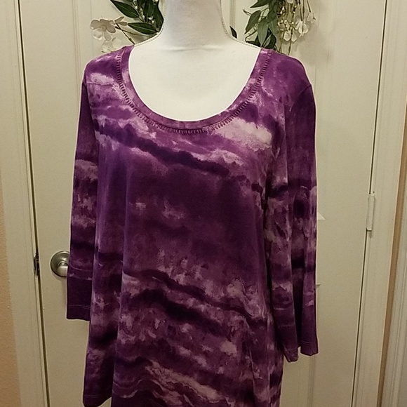 Top - Picture 2 of 3